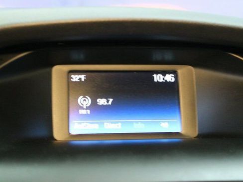 Used 2018 Ford Focus SE image 22