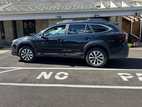 Used 2024 Subaru Outback Premium AWD/4WD image 5