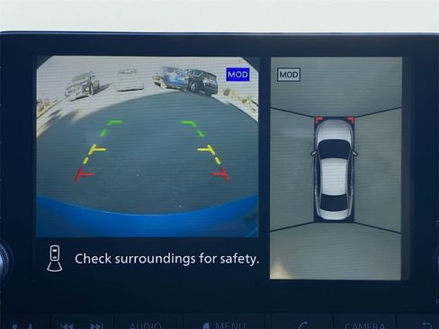 Used 2023 Nissan Sentra SR w/ SR Premium Package image 12