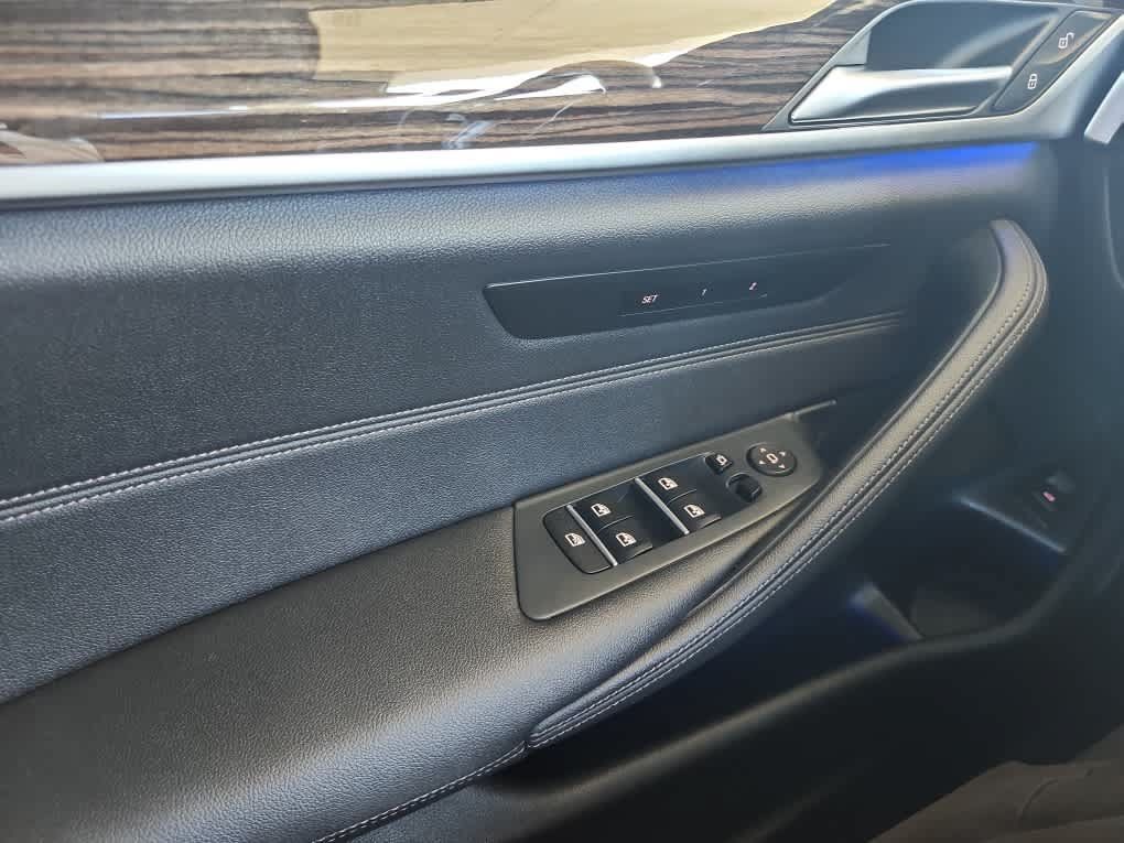 Used 2021 BMW 540i w/ M Sport Package RWD image 20
