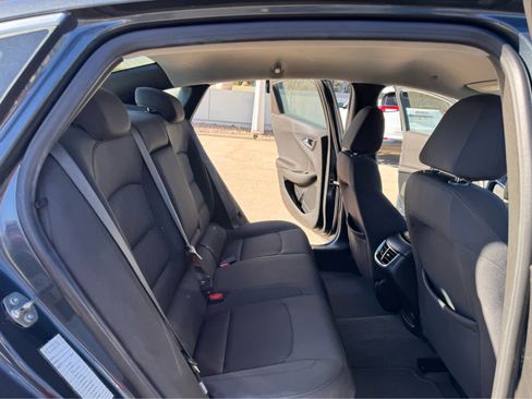 Used 2021 Chevrolet Malibu LT image 12