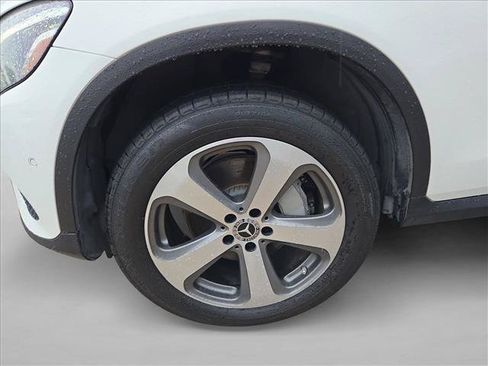 Used 2019 Mercedes-Benz GLC 300 4MATIC Coupe image 21
