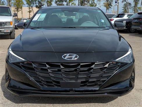 Certified 2023 Hyundai Elantra SEL w/ Convenience Package image 6