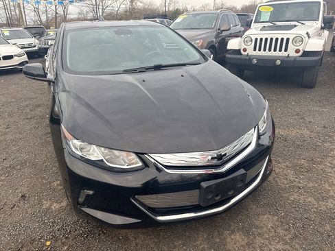 Used 2017 Chevrolet Volt LT w/ Comfort Package image 18