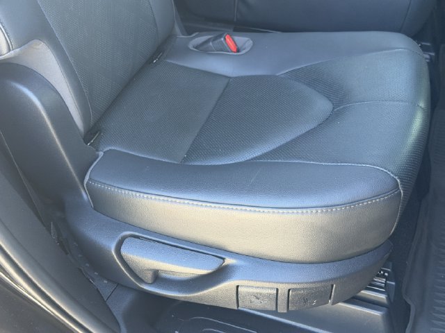 Used 2020 Toyota Highlander Platinum FWD image 21