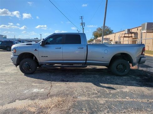 Used 2024 RAM 3500 Big Horn w/ Night Edition image 4
