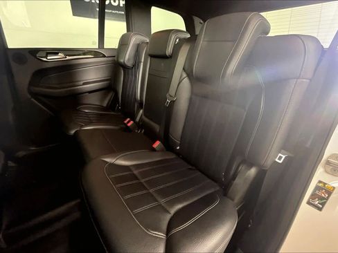 Used 2018 Mercedes-Benz GLS 450 4MATIC image 19
