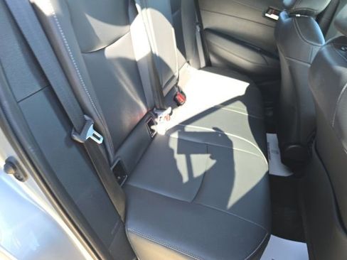 Used 2023 Toyota Corolla Cross XLE image 31