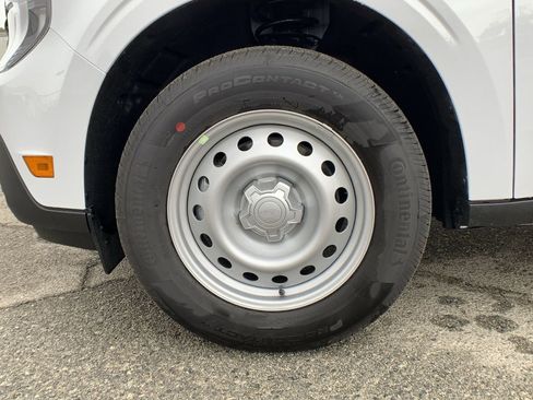 New 2025 Ford Maverick XL image 12