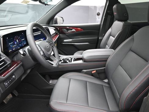 New 2026 Chevrolet Traverse Z71 w/ Driver Confidence Package image 18