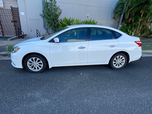 Used 2019 Nissan Sentra SV FWD image 1