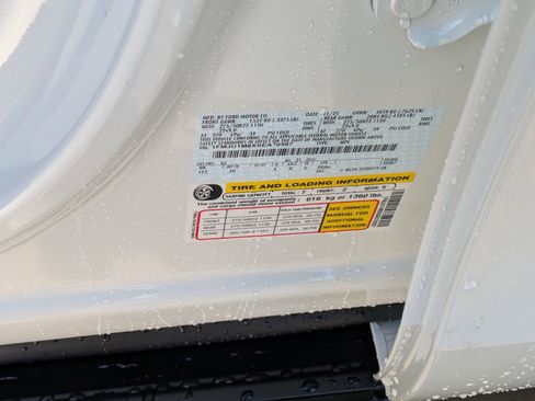 New 2025 Ford Expedition Platinum w/ Stealth Appearance Package image 38