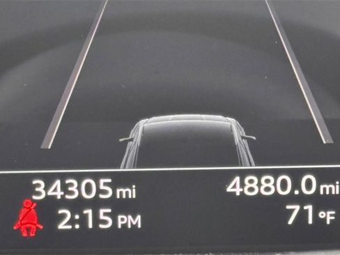 Used 2021 Audi e-tron Premium w/ Convenience Plus Package image 19