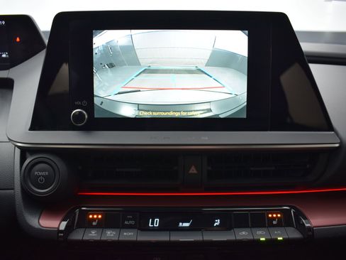 Used 2024 Toyota Prius Prime image 16