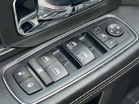 Used 2017 RAM 1500 Laramie w/ Convenience Group image 14