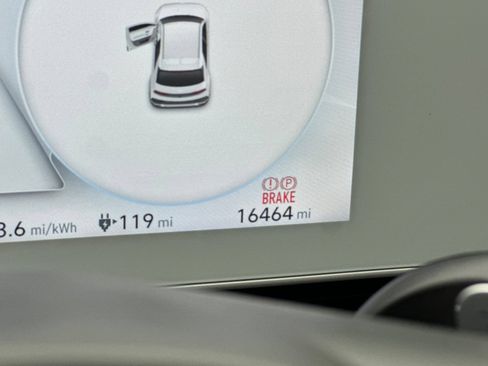 Certified 2024 Hyundai Ioniq 5 Limited RWD image 32