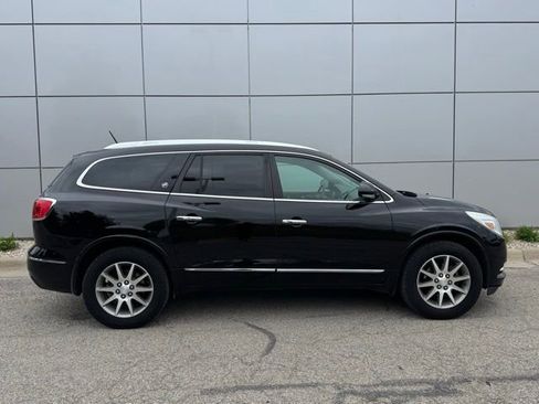 Used 2017 Buick Enclave Leather AWD/4WD image 30