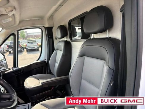 Used 2025 RAM ProMaster 2500 w/ Convenience Group FWD image 20