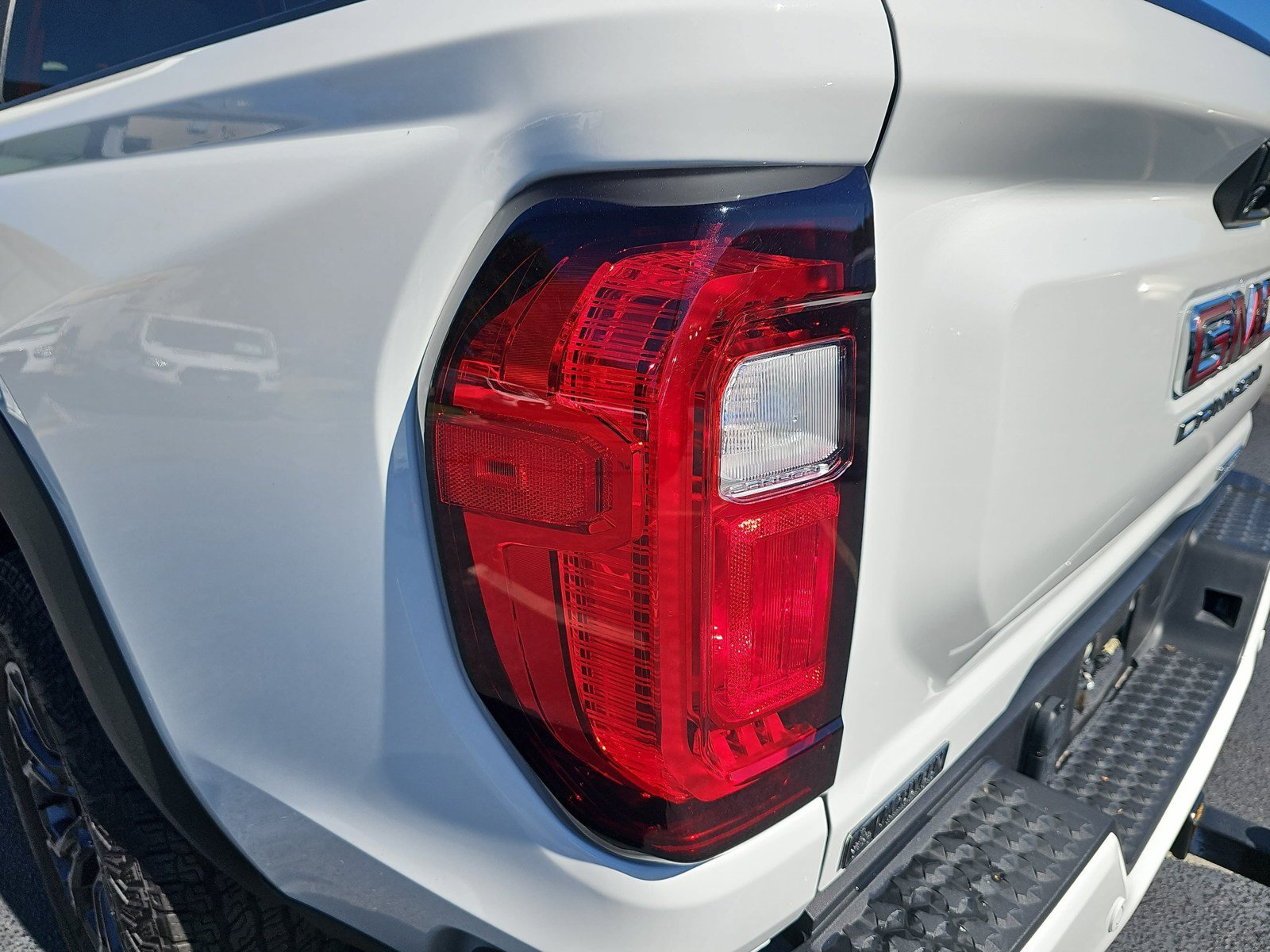 Used 2025 GMC Canyon Elevation RWD image 36