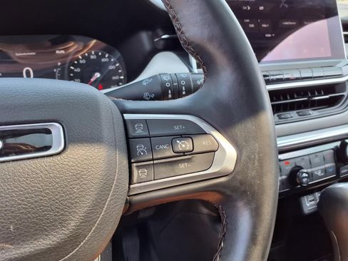 Used 2022 Jeep Compass Limited w/ Sun and Sound Group image 30