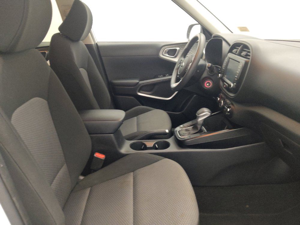 Used 2020 Kia Soul LX FWD image 21