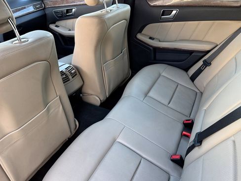 Used 2013 Mercedes-Benz E 350 BlueTEC Sedan image 27