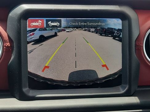 Used 2023 Jeep Wrangler Unlimited Rubicon 4xe AWD/4WD image 24