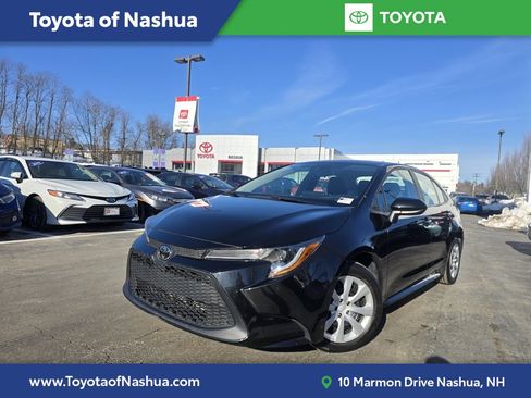 Used 2022 Toyota Corolla LE image 1