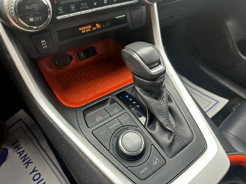 Used 2020 Toyota RAV4 Adventure image 12