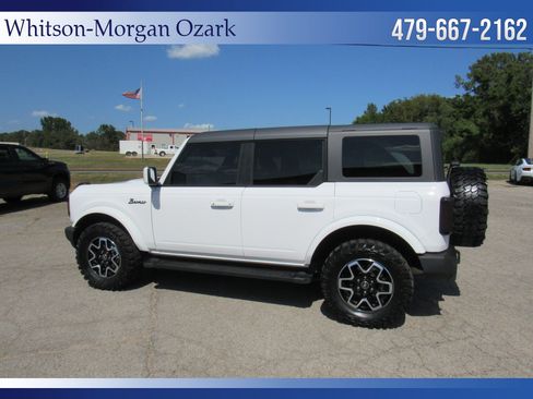 Used 2024 Ford Bronco Outer Banks AWD/4WD image 9