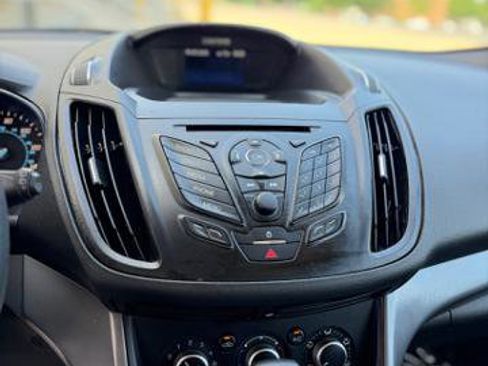 Used 2013 Ford Escape SE FWD image 14
