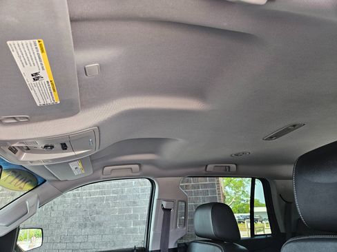 Used 2017 Chevrolet Tahoe LT image 16