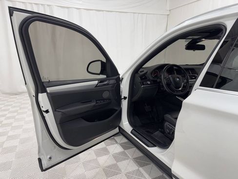 Used 2017 BMW X3 xDrive35i image 9