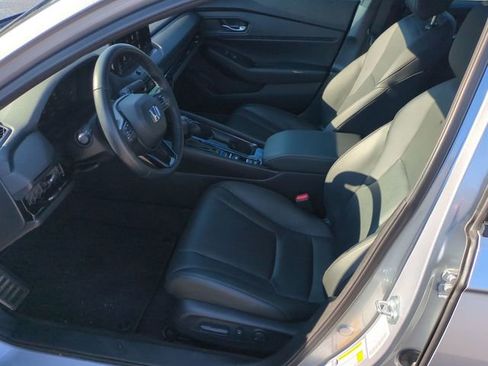 Used 2023 Honda Accord Sport image 14