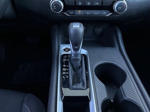 Used 2025 Nissan Altima 2.5 SV image 23