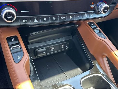 Used 2024 Kia Telluride EX X-Line AWD/4WD image 28