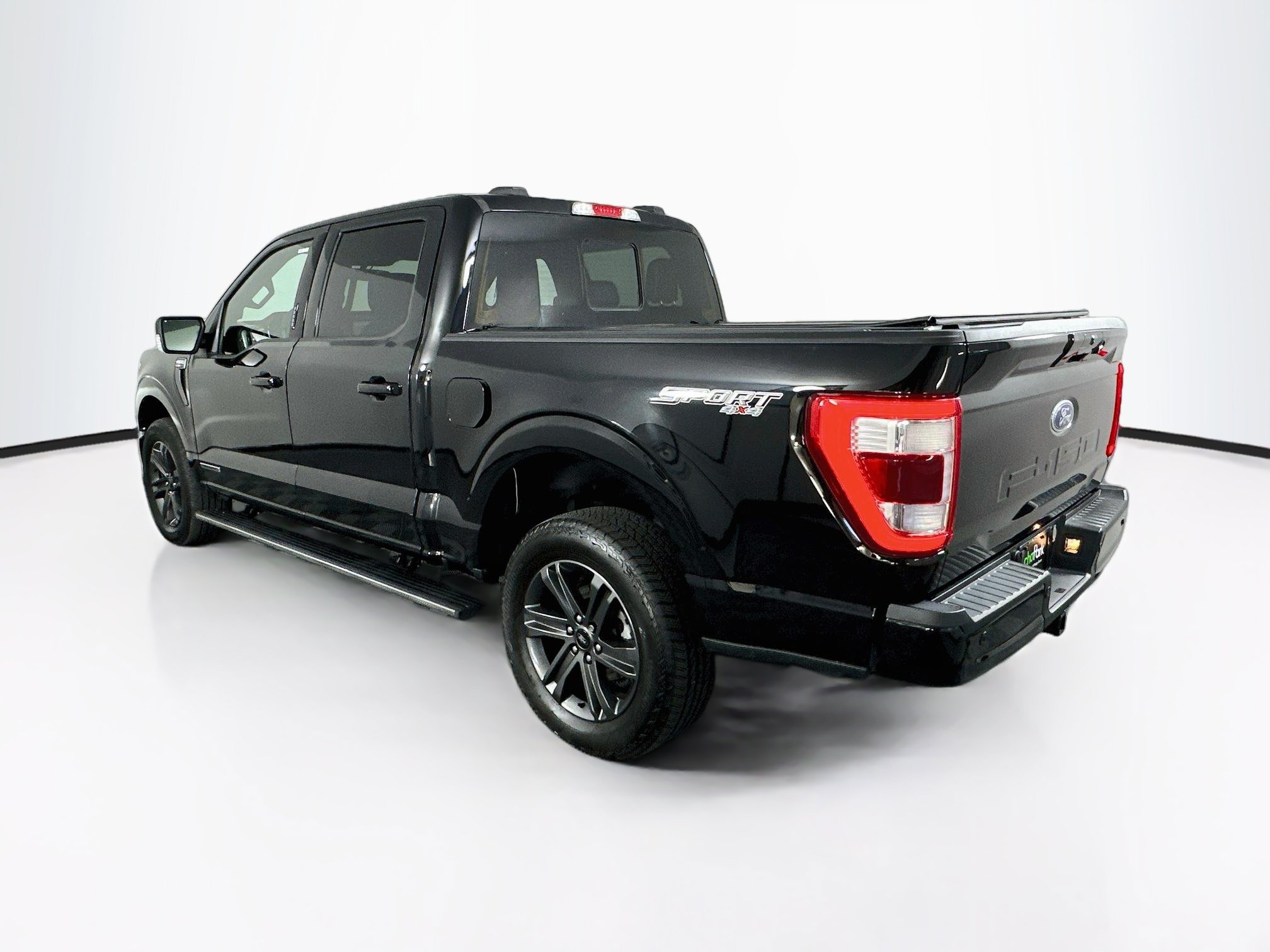 Used 2023 Ford F150 Lariat w/ Equipment Group 502A High AWD/4WD image 5