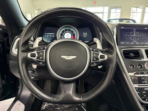 Used 2019 Aston Martin DB11 Volante image 73