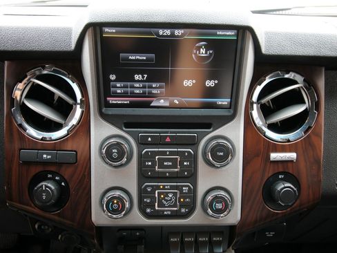 Used 2015 Ford F350 Lariat AWD/4WD image 30