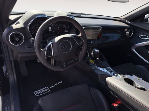 Used 2018 Chevrolet Camaro ZL1 image 15