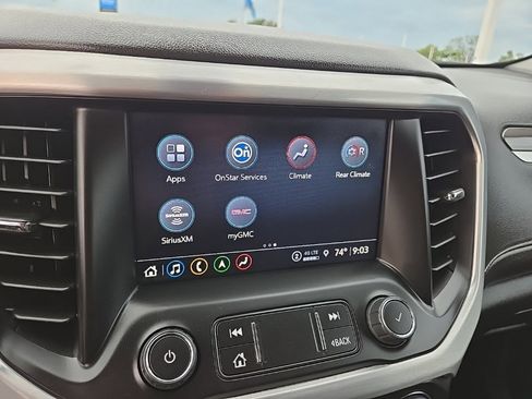 Used 2023 GMC Acadia SLT image 25