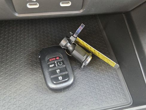 Used 2023 Honda Accord EX image 18
