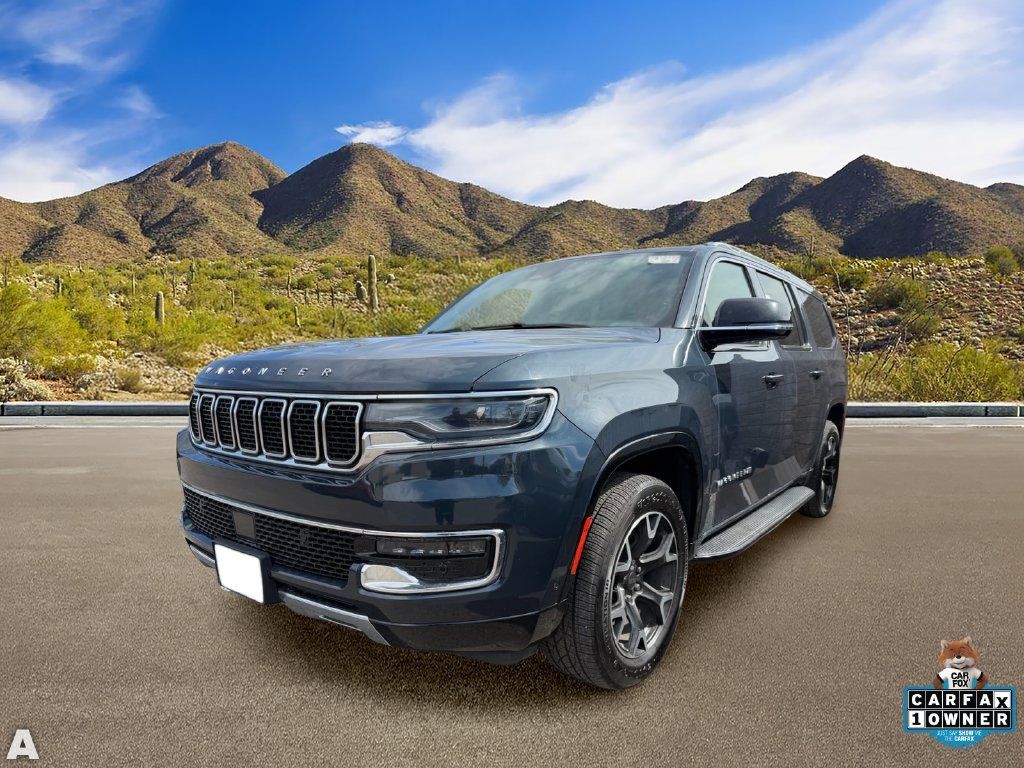 Used 2024 Jeep Wagoneer L Series III w/ Flexible Seating Group AWD/4WD image 2