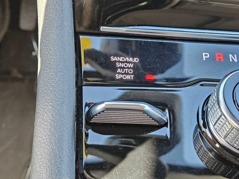 Used 2023 Jeep Grand Cherokee L Limited w/ Luxury Tech Group II AWD/4WD image 24