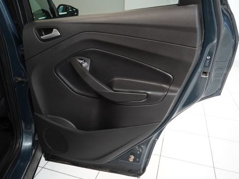 Used 2019 Ford Escape SE AWD/4WD image 30