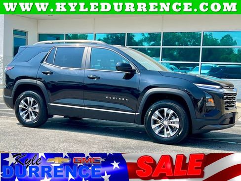 Used 2025 Chevrolet Equinox LT w/ Convenience Package II image 1