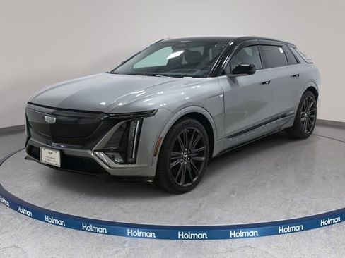 Used 2026 Cadillac Lyriq V image 1