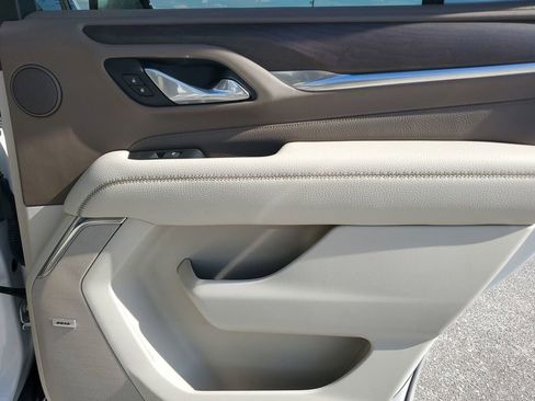 Used 2021 GMC Yukon Denali w/ Denali Premium Package image 45