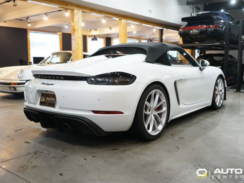 Used 2020 Porsche 718 Boxster Spyder image 5