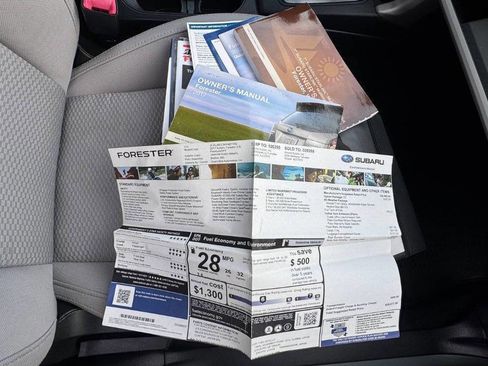 Used 2017 Subaru Forester 2.5i Premium w/ All-Weather Package image 31